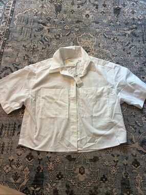 Abercrombie & Fitch White Short-Sleeve Button-Front Cropped Shirt, XS, NWT
